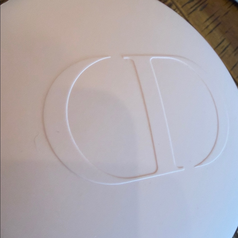 Dior round 2025 jelly style pouch/bag with free pearls straps and adapters - Picture 5 of 17